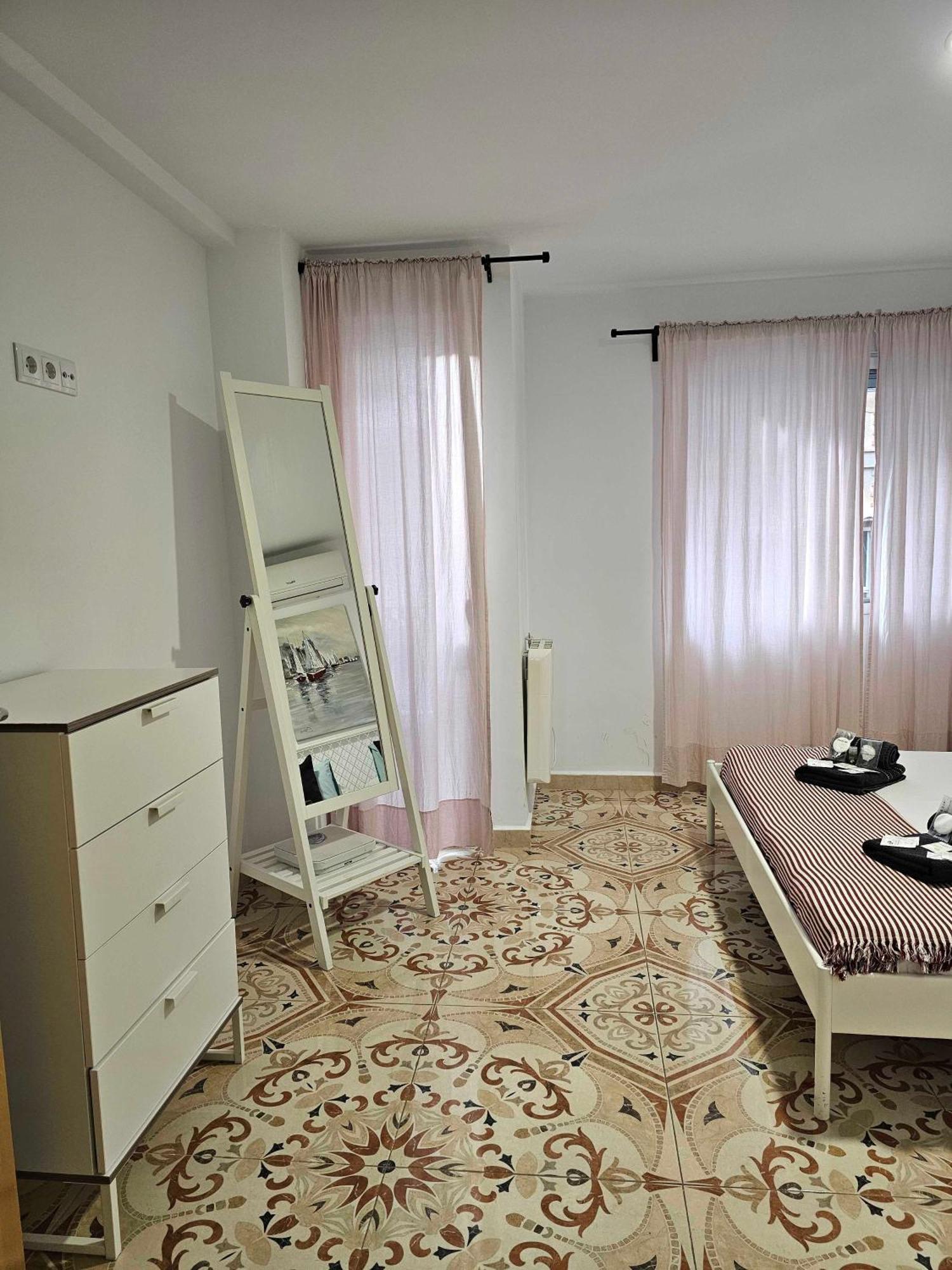 Suncastle Apartamentos Alicante -With Sunny Rooftop Terrace And Barbecue 外观 照片