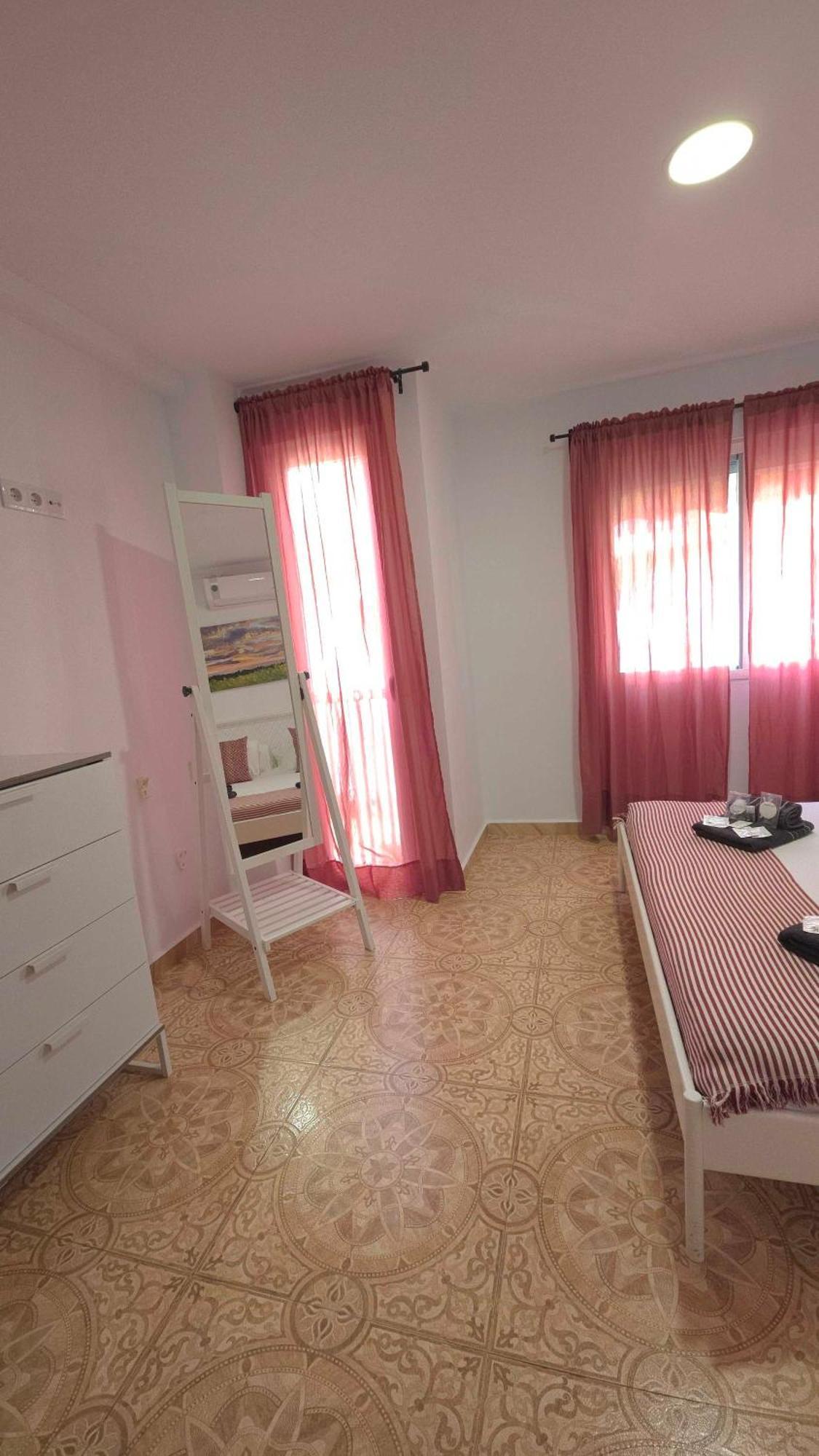 Suncastle Apartamentos Alicante -With Sunny Rooftop Terrace And Barbecue 外观 照片